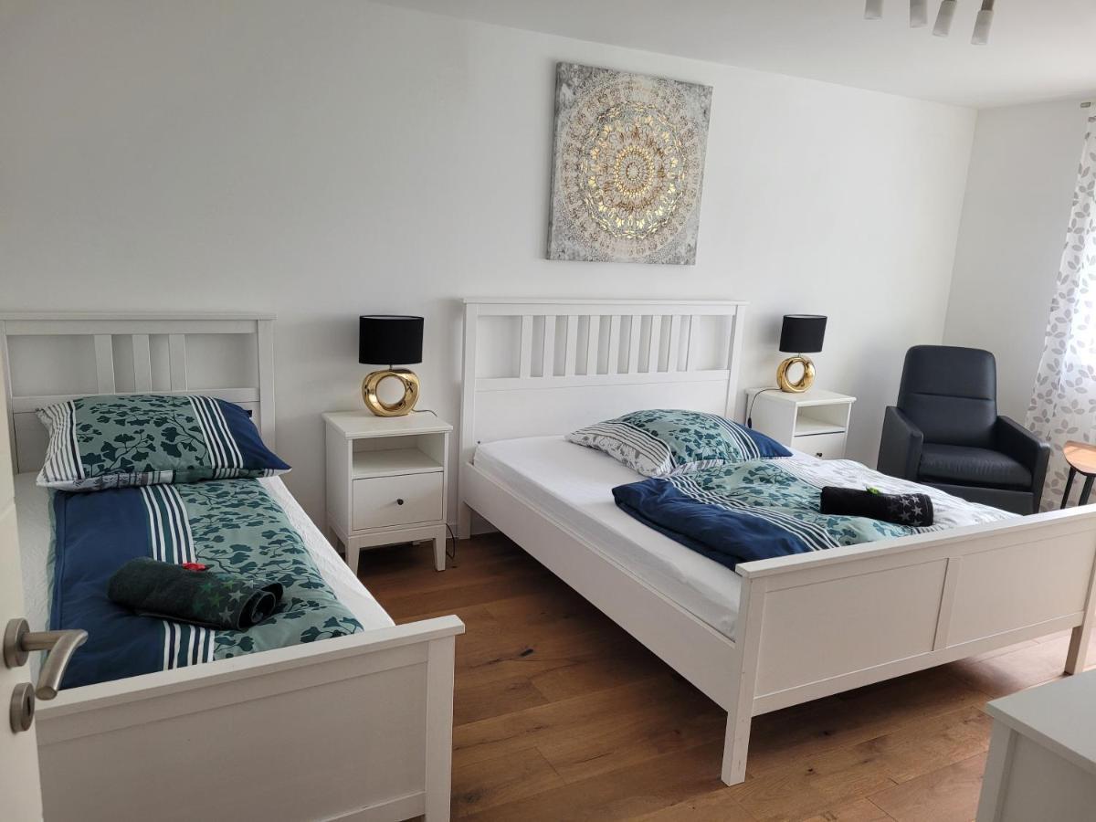 Ferienwohnung Anna Oftersheim Schwetzingen Hockenheim 3 Zimmer Mit Balkon מראה חיצוני תמונה